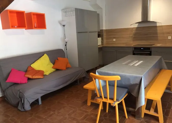 Maison Vacances A La Madrague Saint Cyr Sur Mer